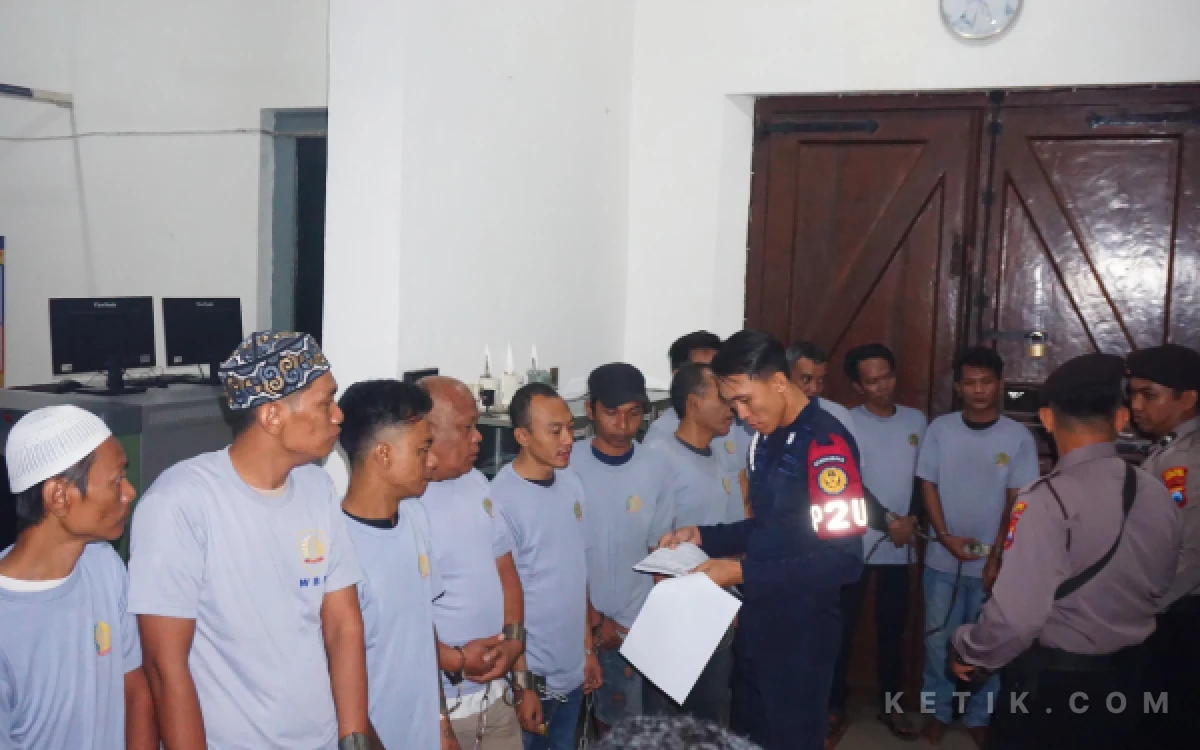 Thumbnail Berita - Atasi Overcrowding, Lapas Mojokerto Pindahkan 35 Narapidana ke Madiun