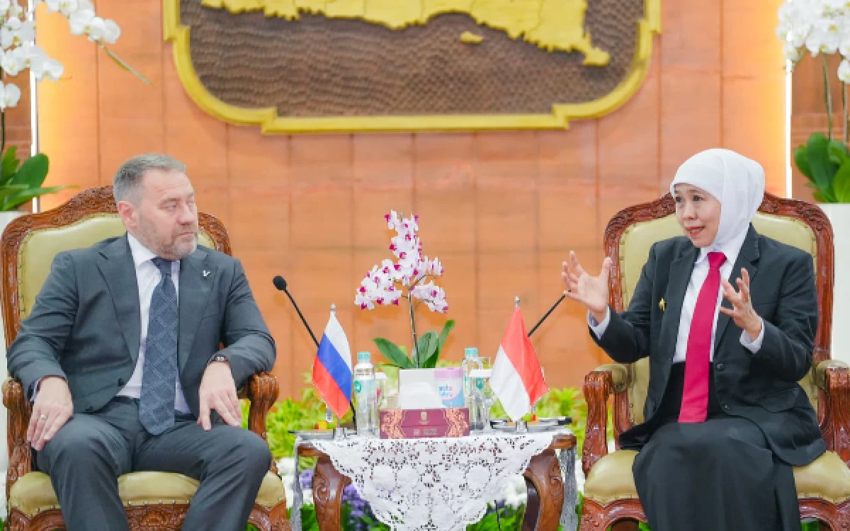 Thumbnail Berita - Terima Delegasi Saint Petersburg Rusia, Gubernur Khofifah Kuatkan Sinergi dan Kolaborasi Strategis mulai Pengembangan Kapal Cepat hingga Cancer Center