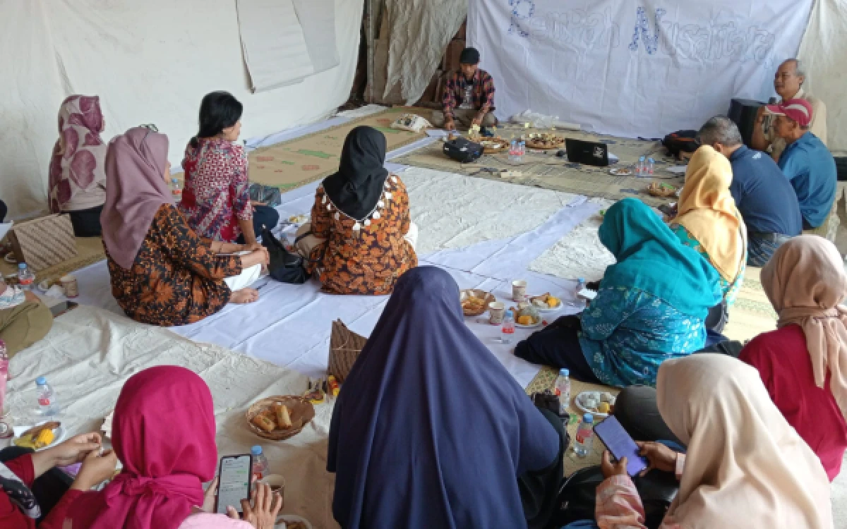 Thumbnail Berita - Dari Pekarangan Rumah ke Pasar, Perempuan Wedomartani Belajar Racik Rempah Berdaya Jual