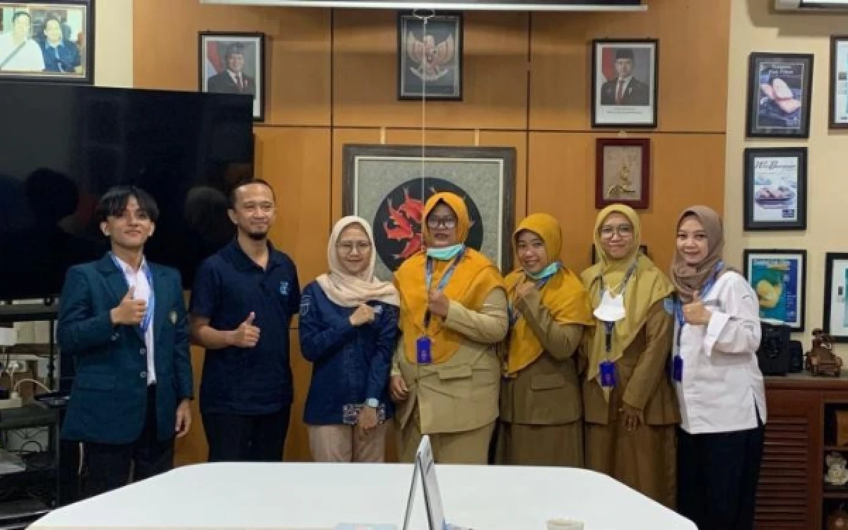 Thumbnail Berita - Lewat HACCP, Mahasiswa MBKM UB Kediri Bantu UMKM Abon Ikan Tingkatkan Keamanan Pangan