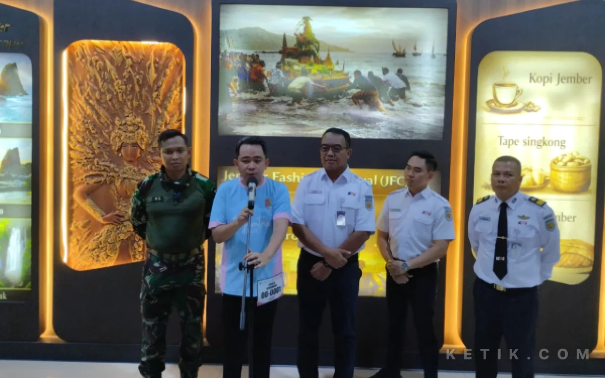 Thumbnail Berita - Tajemtra 2026 Pecahkan Rekor, 25.613 Peserta Ikut Gerak Jalan Tanggul-Jember