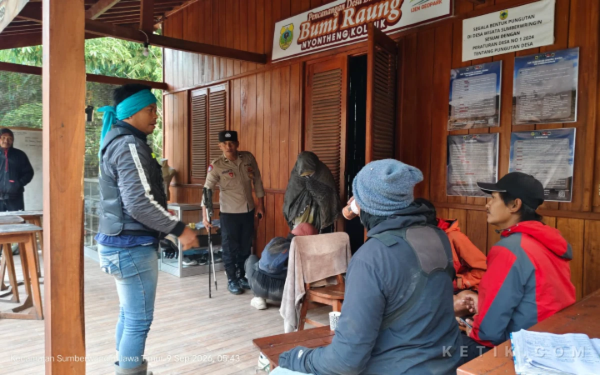 Thumbnail Berita - Hipotermia di Tengah Dinginnya Gunung Raung, Call Center 110 Polres Bondowoso Jadi Jalan Keselamatan