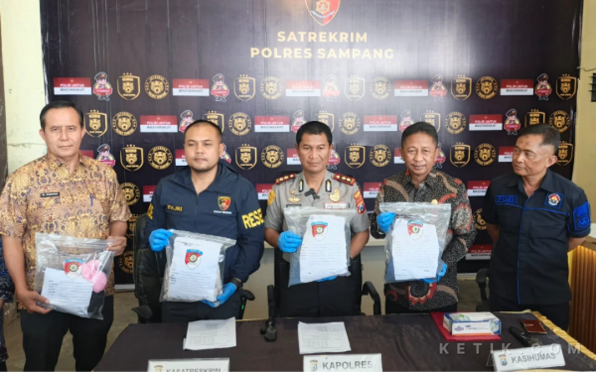 Thumbnail Berita - Gadis 15 Tahun Diduga Dicabuli 27 Pria di Sampang, Ini Identitas 12 Pelaku yang Ditangkap Polisi