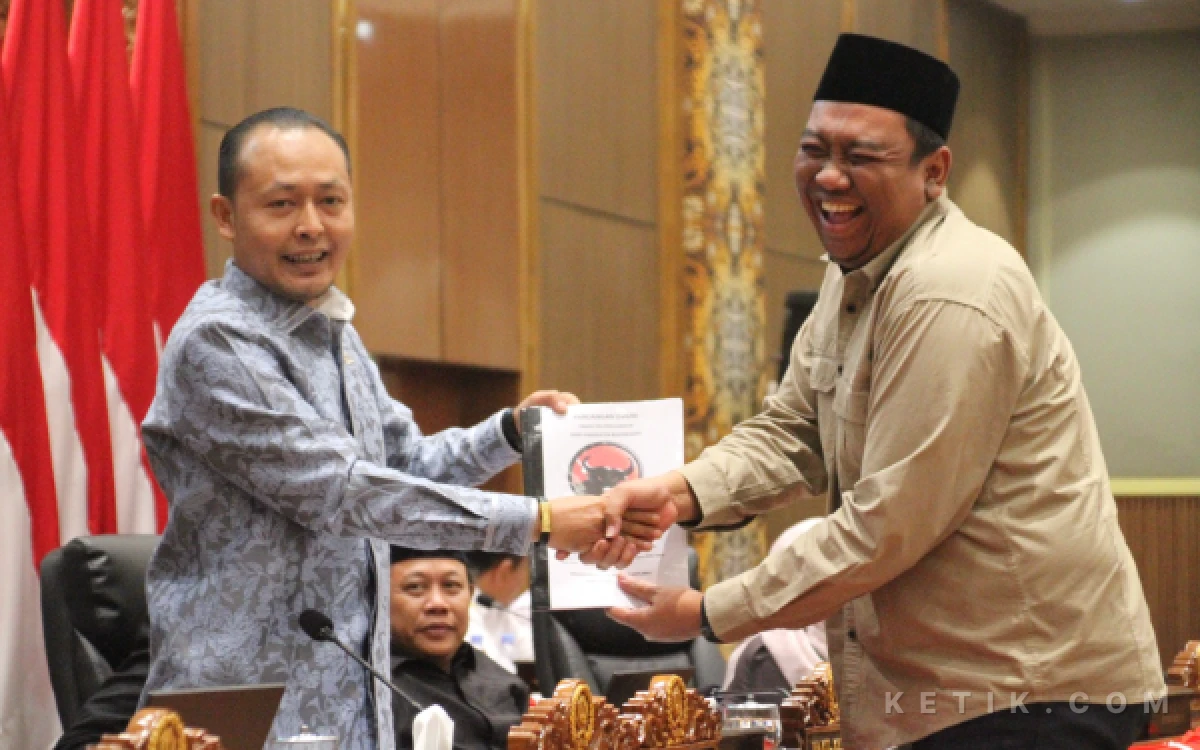 Thumbnail Berita - Fraksi PDI P DPRD Bojonegoro Soroti Aturan Calon Tunggal Kades dan Kewajiban TJSP