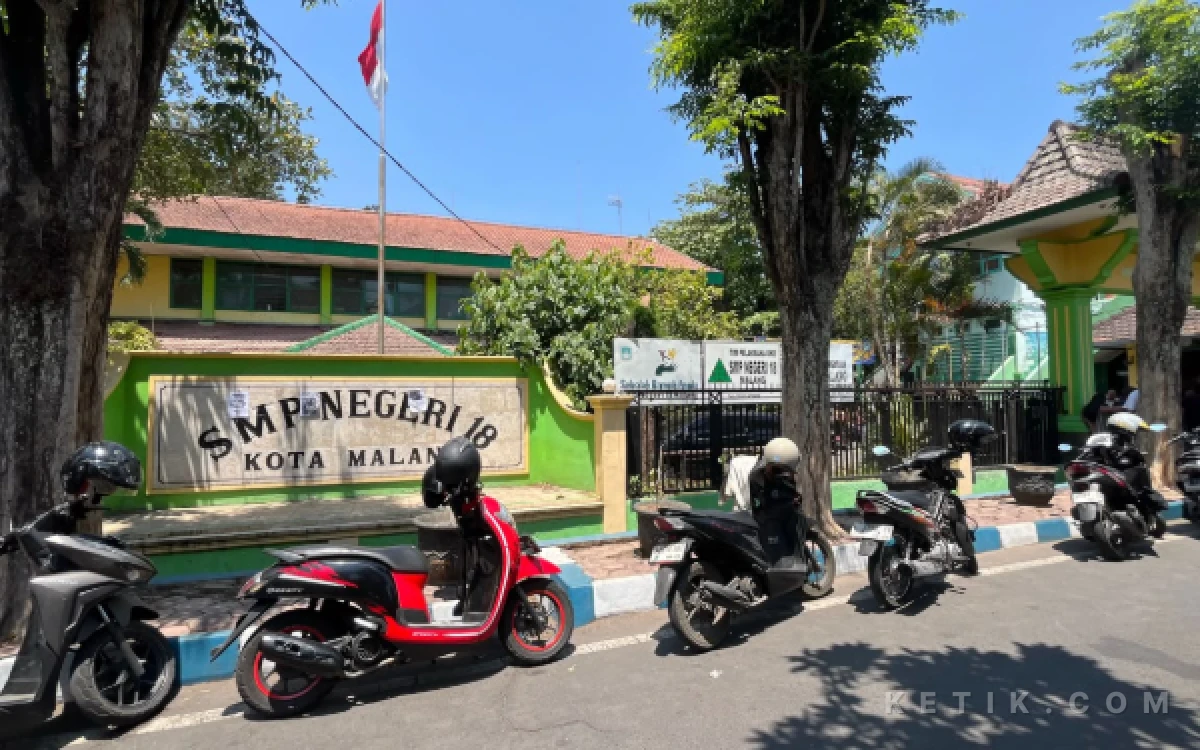 Thumbnail Berita - Buntut Kekerasan ke Siswa, Kepala SMPN 18 Malang Dicopot dan Didemosi Jadi Guru