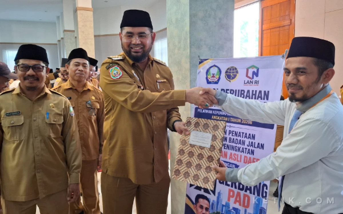 Thumbnail Berita - Ikbal Kamarullah Gagas Gerbang PAD, Lima Kawasan Strategis Halsel Gunakan QRIS