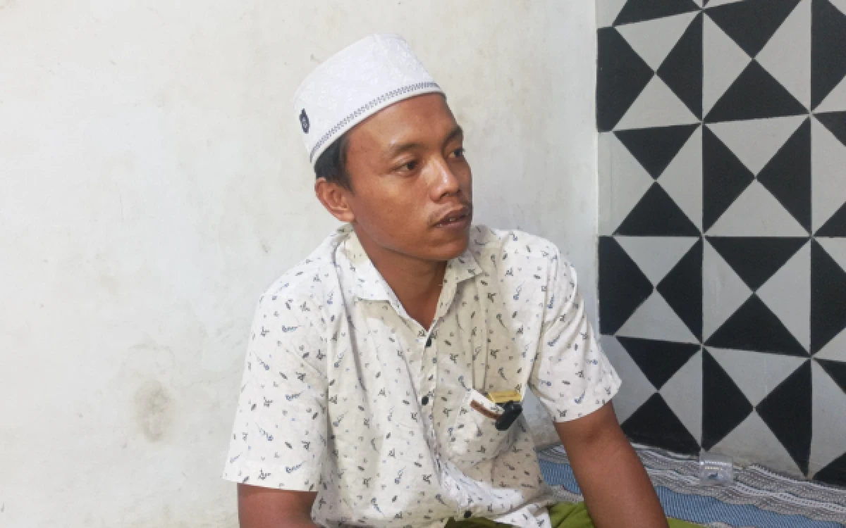 Thumbnail Berita - Aksi Heroik Satpam Kota Malang: Hanya Berbekal Senter, Gugur Ditusuk Maling