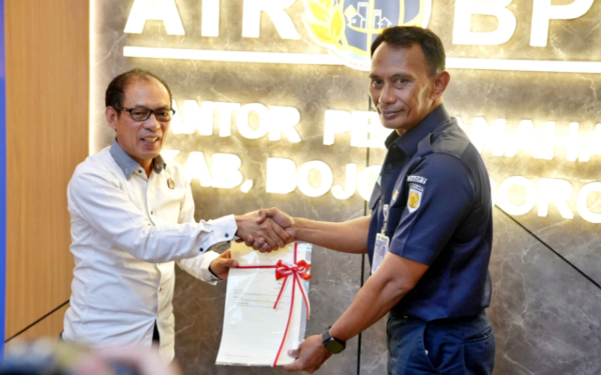 Thumbnail Berita - KAI Daop 7 Madiun Amankan Aset Senilai Rp10,8 Miliar Lewat Sertifikasi Lahan