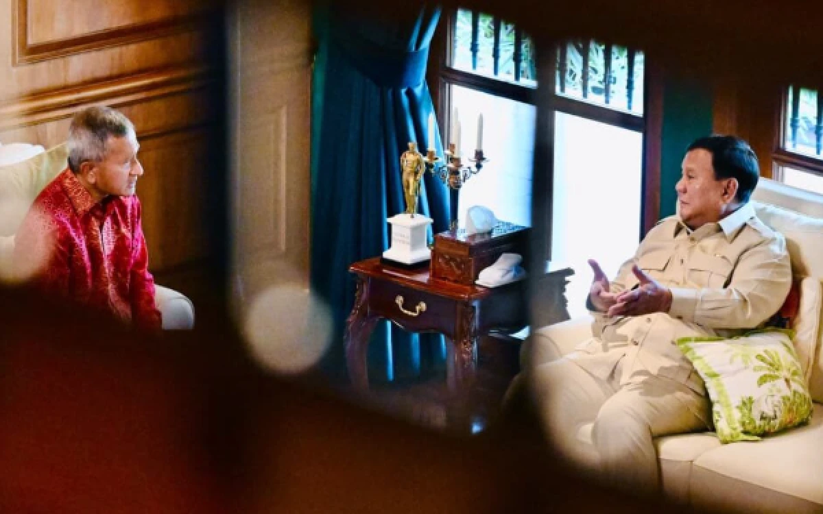 Thumbnail Berita - Prabowo Terima Menlu Singapura di Hambalang, Pertemuan Berlangsung Tertutup