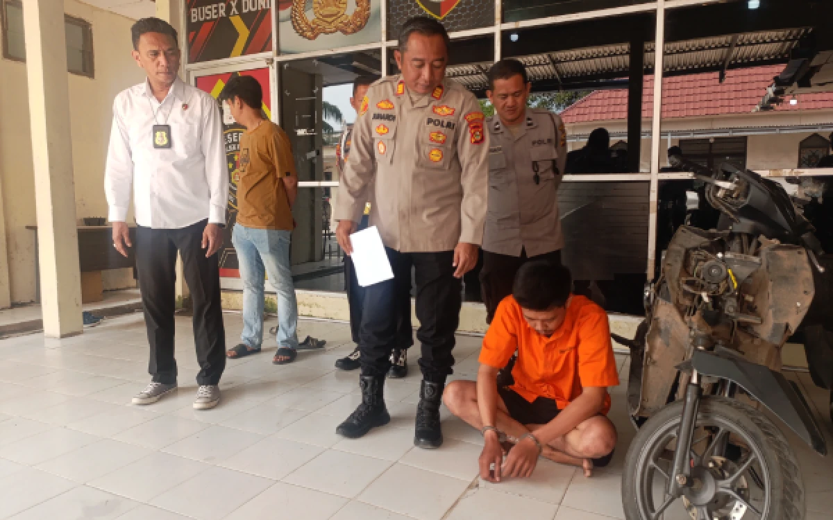 Thumbnail Berita - Antar Paket Berujung Curi Motor, Driver Ojol di Palembang Ditangkap Polisi 1x24 Jam