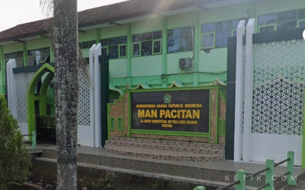 Thumbnail Berita - Ijazah Diduga Ditahan Pihak Sekolah, Lulusan MAN Pacitan Terancam Gagal Daftar Kuliah