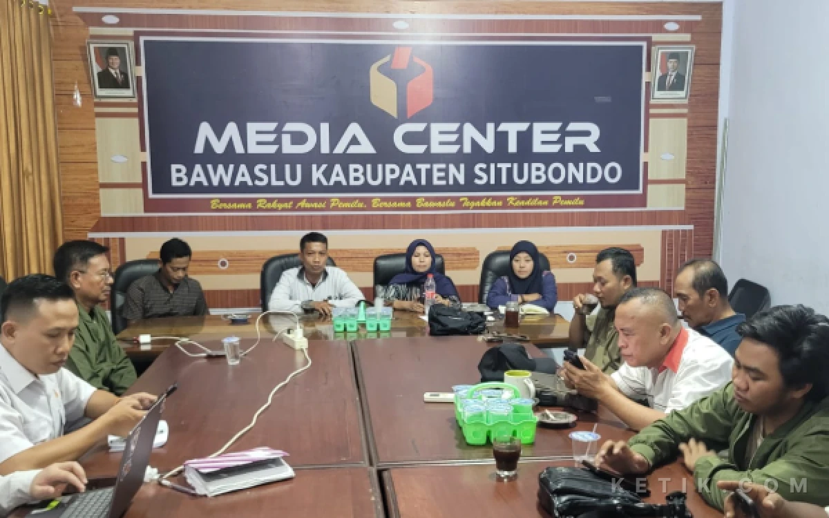 Thumbnail Berita - Bawaslu Situbondo Temukan Ribuan Pemilih Wafat Masih Tercatat di DPB