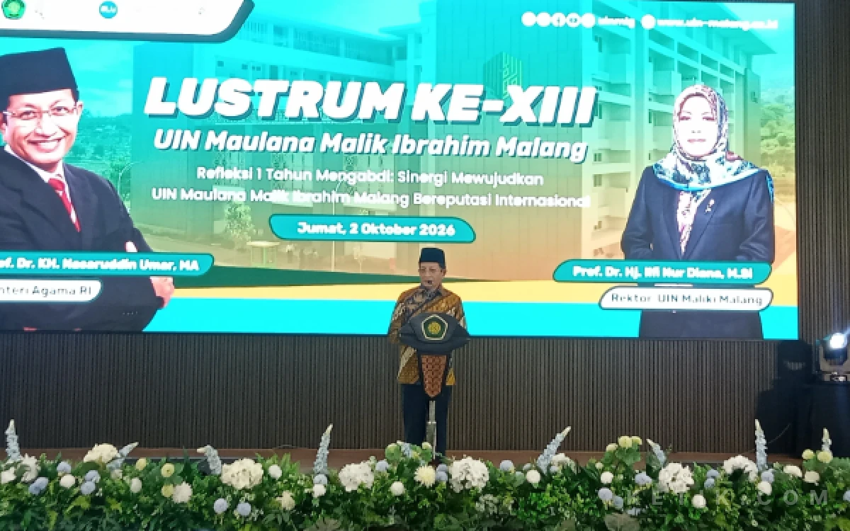 Foto Menteri Agama RI, Prof. Nasaruddin Umar berpesan untuk terus memiliki rasa syukur atas segala pencapaian dalam kegiatan Lustrum ke-13 UIN Malang pada Jumat, 2 Oktober 2026. (Foto: Aliyah/Ketik.com)