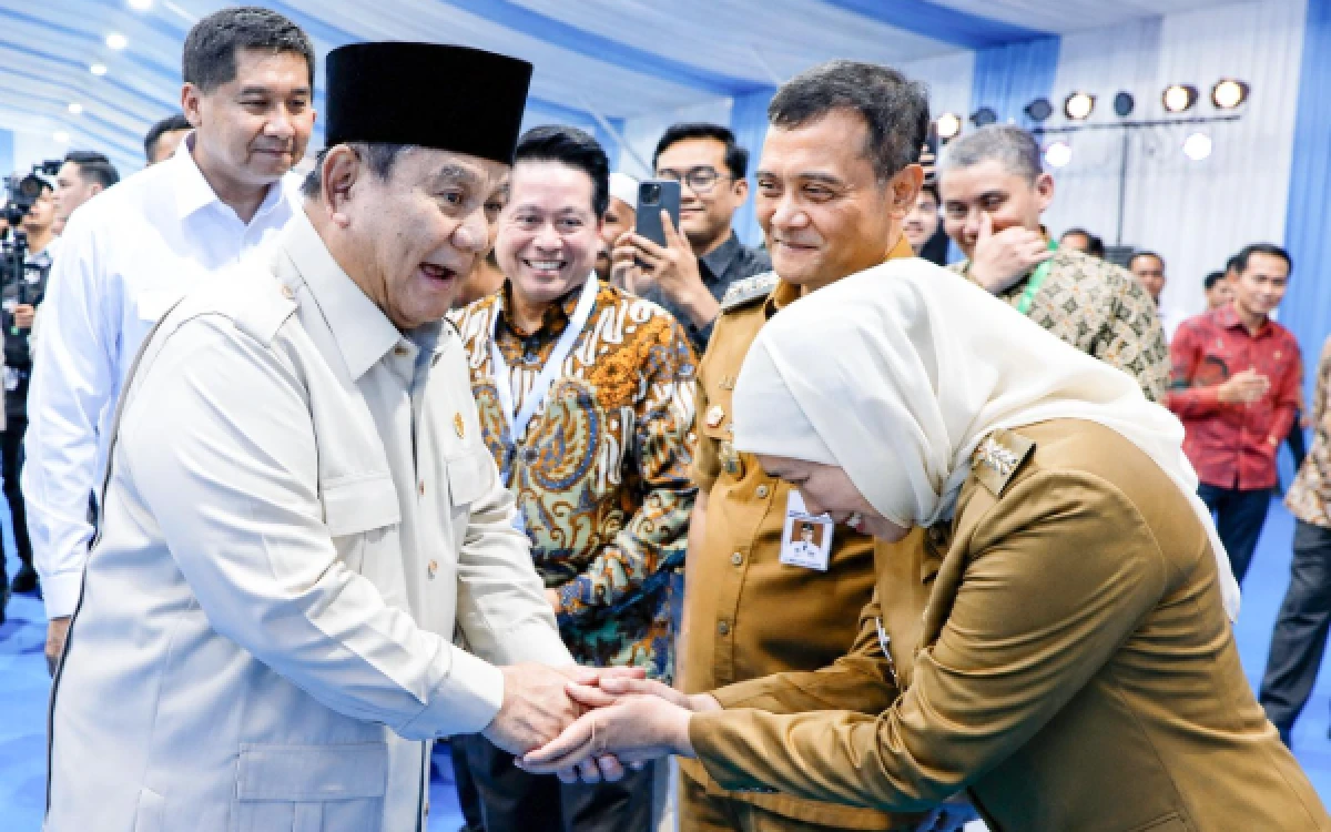 Thumbnail Berita - Khofifah Dorong Ekosistem Perumahan Jatim, 187 Ribu Unit Rumah Siap Dukung Program Hunian Bersubsidi
