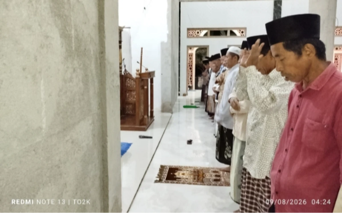 Thumbnail Berita - Perkuat Silaturahmi serta Makmurkan Masjid, Penyuluh KUA Kecamatan Masalembu Sumenep Gelar Gerakan Subuh Keliling