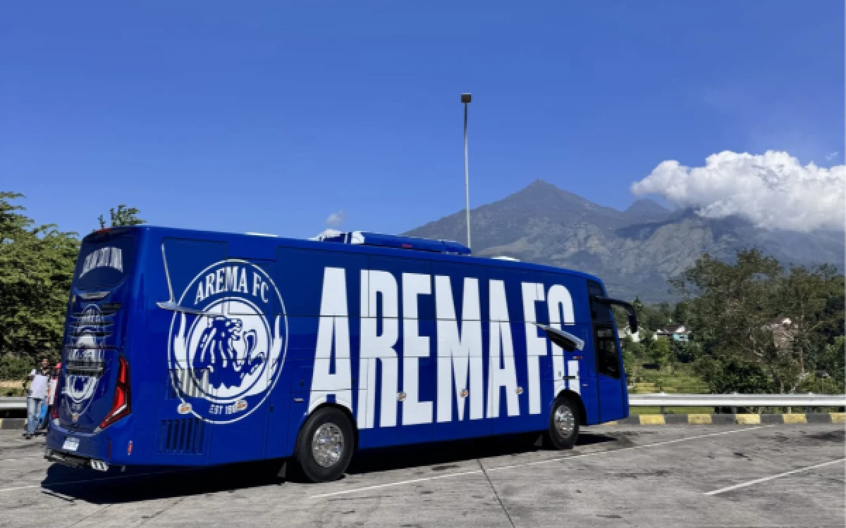 Foto Bus baru milik Arema FC yang akan dilaunching pada Selasa, 11 Agustus 2026 bertepatan dengan HUT Ke-39 Arema (Foto : Arema FC)