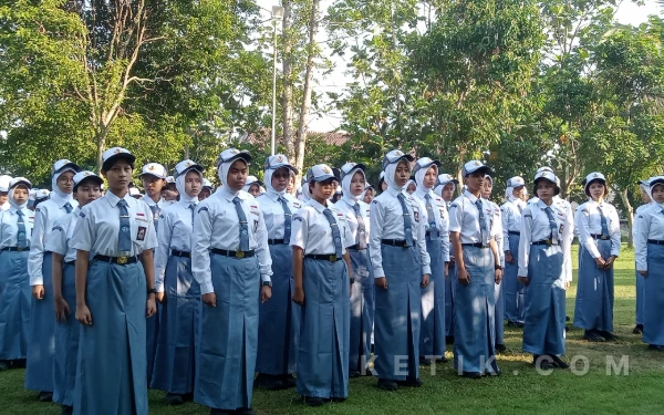 Thumbnail Berita - [FOTO] Semangat Membara Ratusan Siswa Baru SMAN Taruna Nala Jatim Awali MPLS 2026
