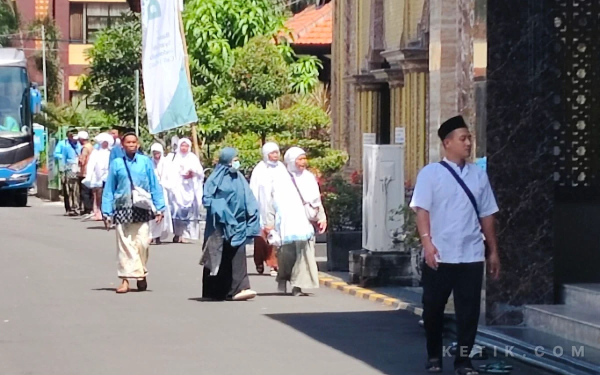 Thumbnail Berita - Usai Insiden Kecelakaan di Jabal Magnet, Kemenhaj Ancam Cabut Izin KBIH