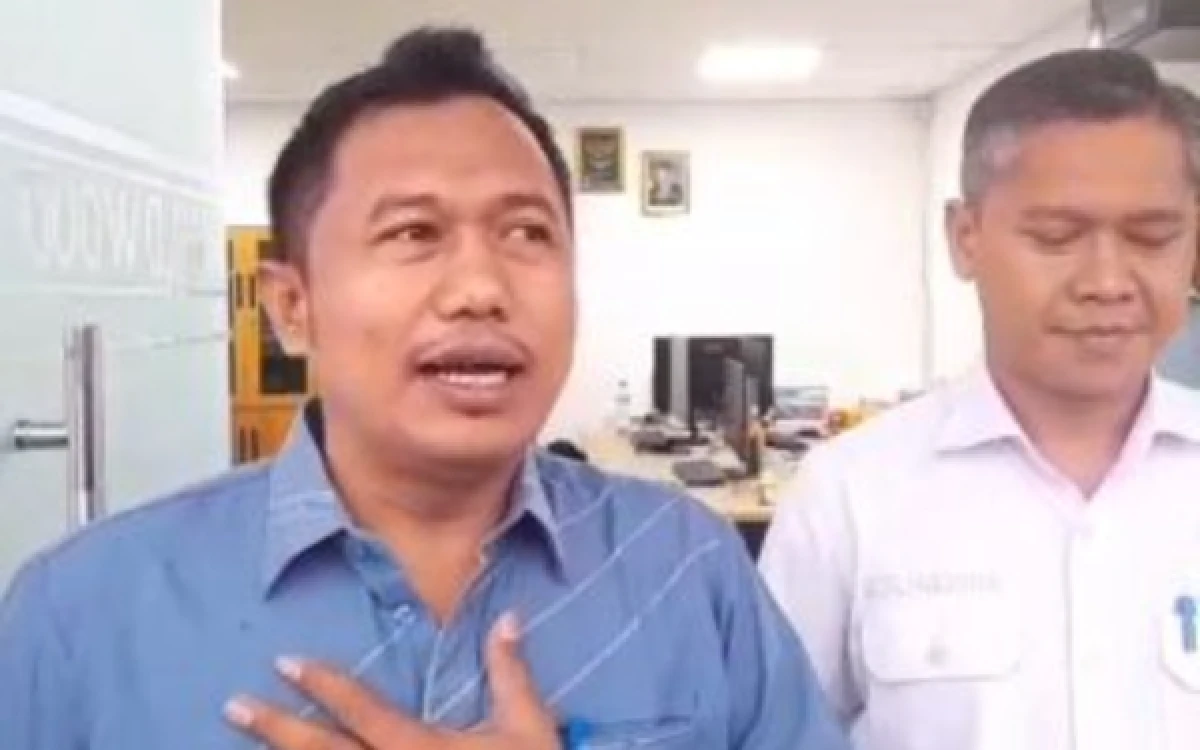 Thumbnail Berita - DPRD Lebak Sorot Lemah Sosialisasi SPMB, Komisi III Panggil Kepsek SMA-SMK