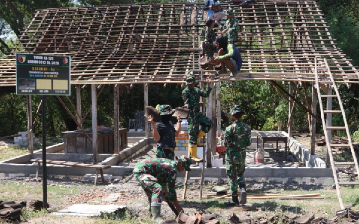 Thumbnail Berita - TMMD Kodim Bojonegoro Wujudkan Harapan Mbah Kardo, Rumah Tak Layak Huni Mulai Berdiri Kokoh