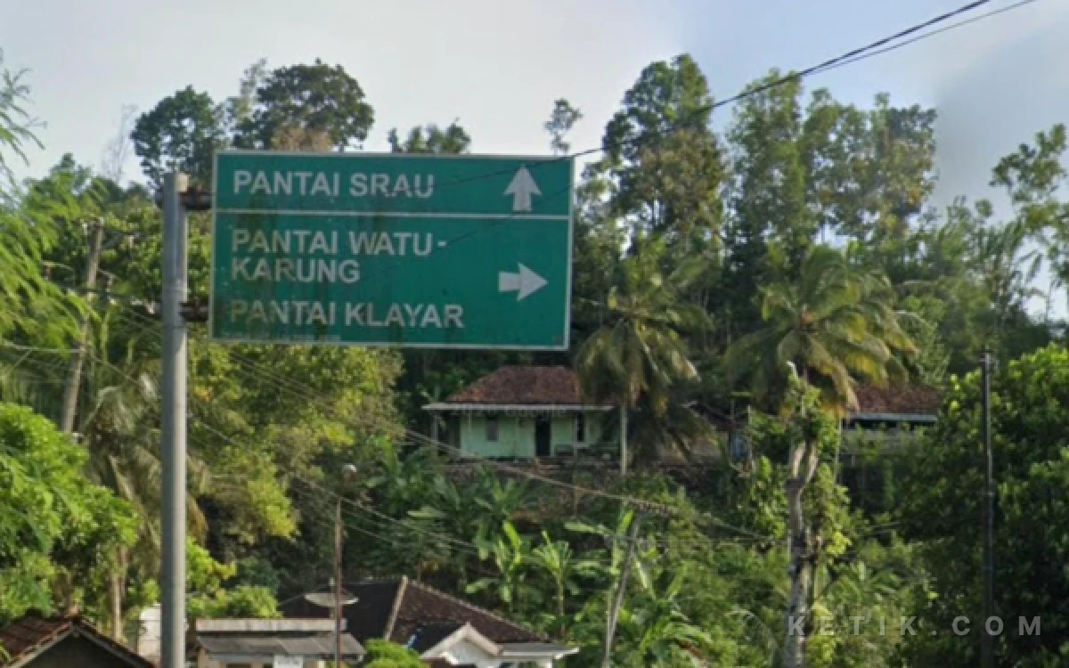 Thumbnail Berita - Hore! Tahun Depan Bisa Jelajahi Tiga Pantai Pacitan dengan Tiket Rp20 Ribu