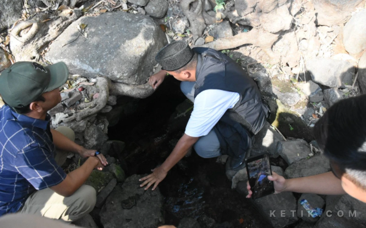 Thumbnail Berita - Bupati Situbondo Minta Distribusi Air Bersih Ditambah dan Pemkab Siapkan Sumur Bor