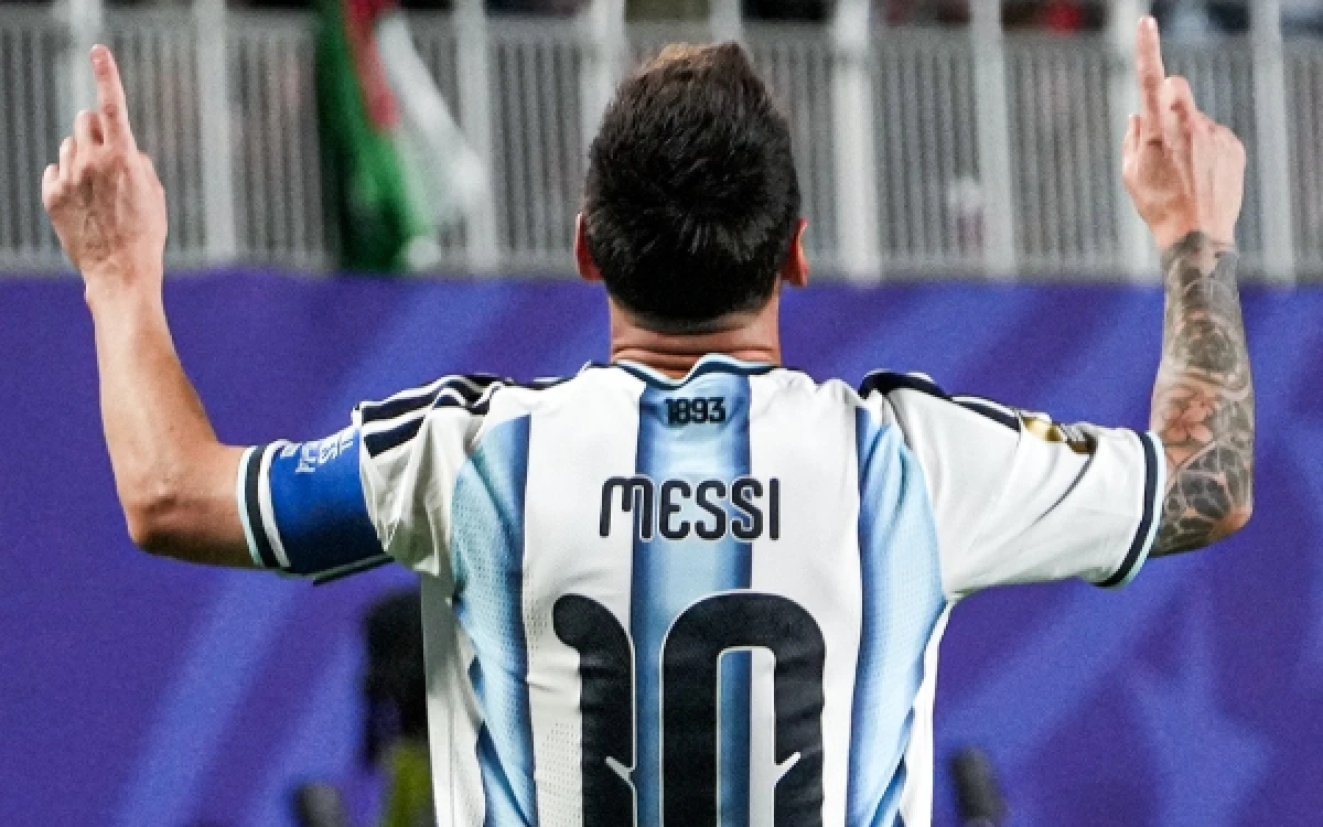 Thumbnail Berita - Lionel Messi Resmi Pensiun dari Timnas Argentina