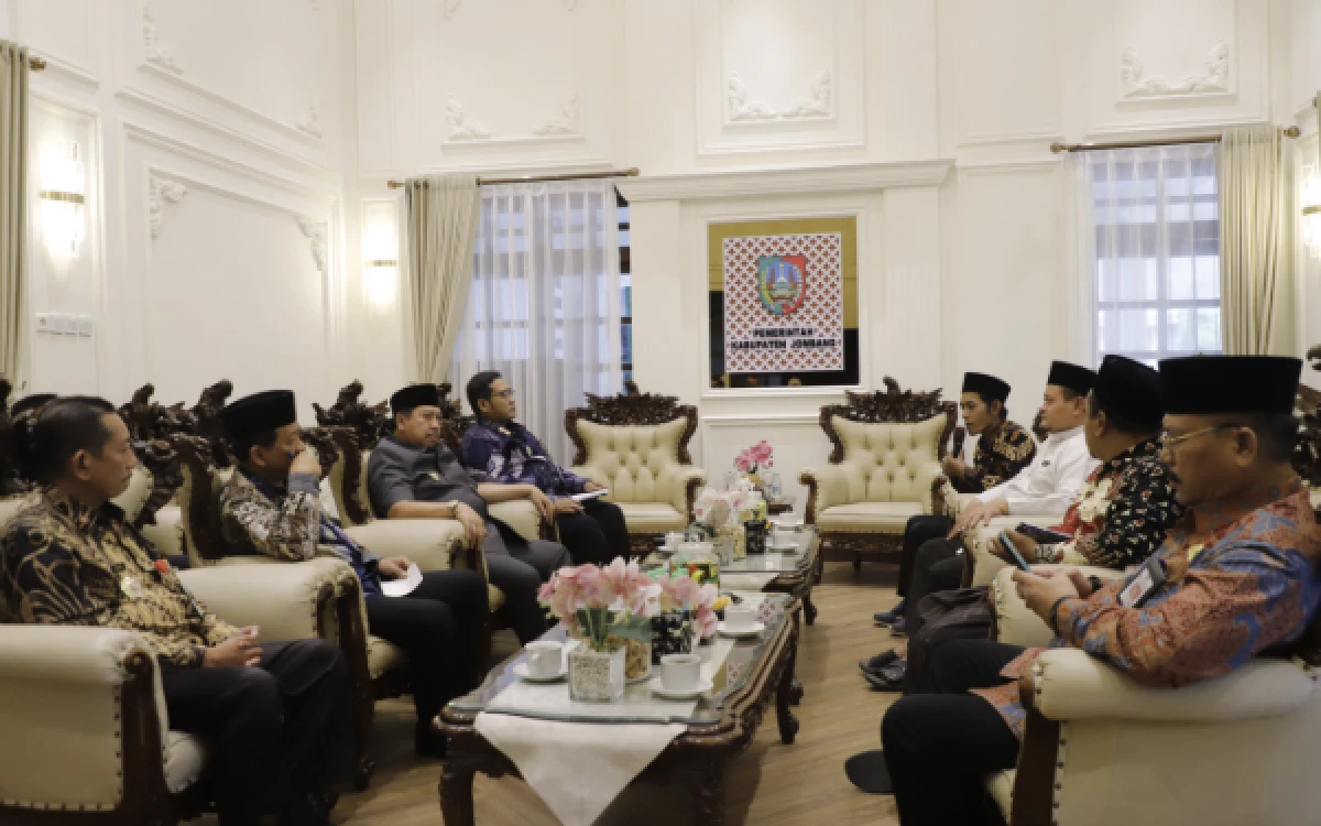 Thumbnail Berita - Pemkab Jombang Audiensi dengan Panitia Lokal Muktamar Ke-35 NU