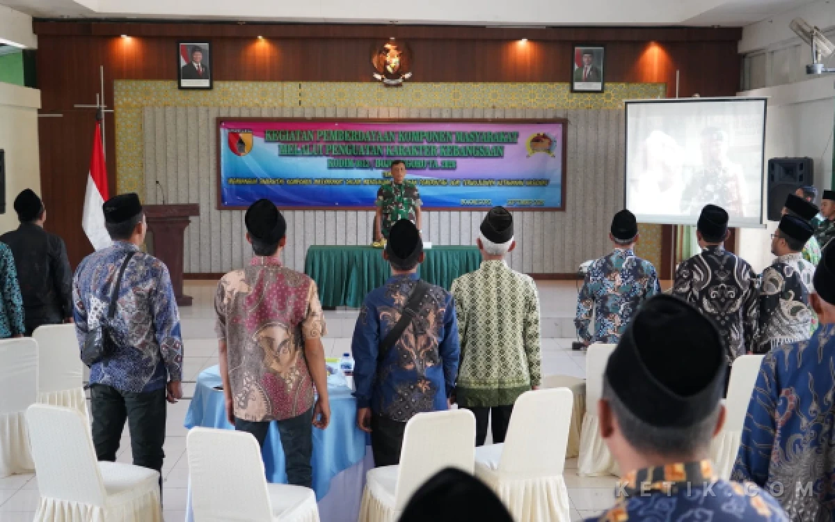 Thumbnail Berita - Menuju Indonesia Emas 2045, Kodim Bojonegoro Perkuat Karakter Kebangsaan Komponen Masyarakat