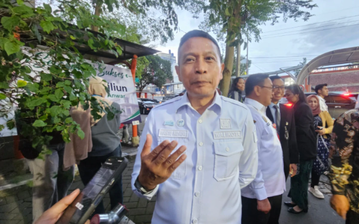 Thumbnail Berita - Temuan Limbah Medis Dibuang di Saluran Irigasi, Wali Kota Malang Minta Segera Diproses Hukum