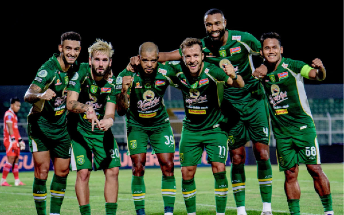 Thumbnail Berita - Bernardo Tavares Soroti Penyelesaian Akhir Persebaya, Jadi Bahan Evaluasi Lawan PSS