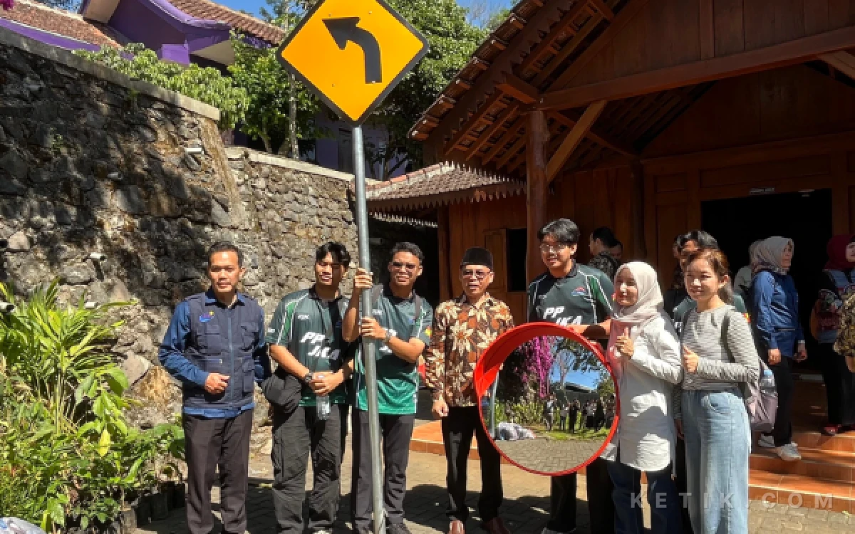 Thumbnail Berita - Desa Binaan Unitri Jadi Laboratorium Pengabdian Internasional, Fokus Keselamatan Jalan hingga Penghijauan