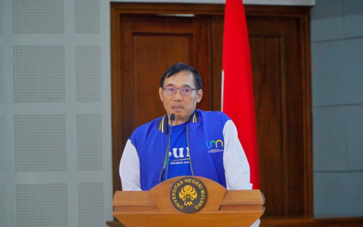 Thumbnail Berita - Dunia Kerja Berubah Cepat, Rektor Universitas Negeri Malang Minta Mahasiswa Tak Sekadar Jadi Pekerja