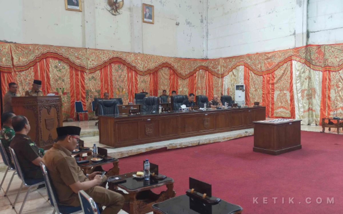 Thumbnail Berita - APBD Perubahan Pasaman Barat Defisit Rp73 Miliar, Bupati Yulianto: Tetap Optimistis