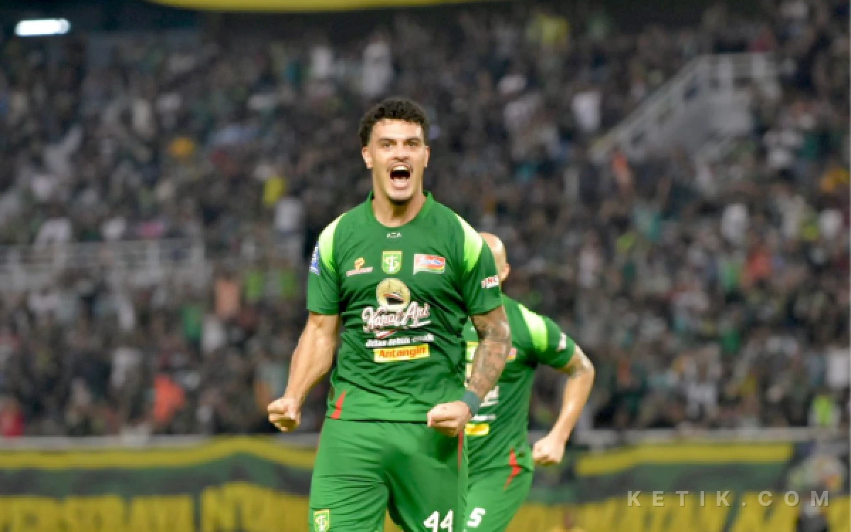 Thumbnail Berita - Sukses Raih Target Persebaya di Papan Atas Super League, Bernardo Tavares: Saya Senang dengan Pemain