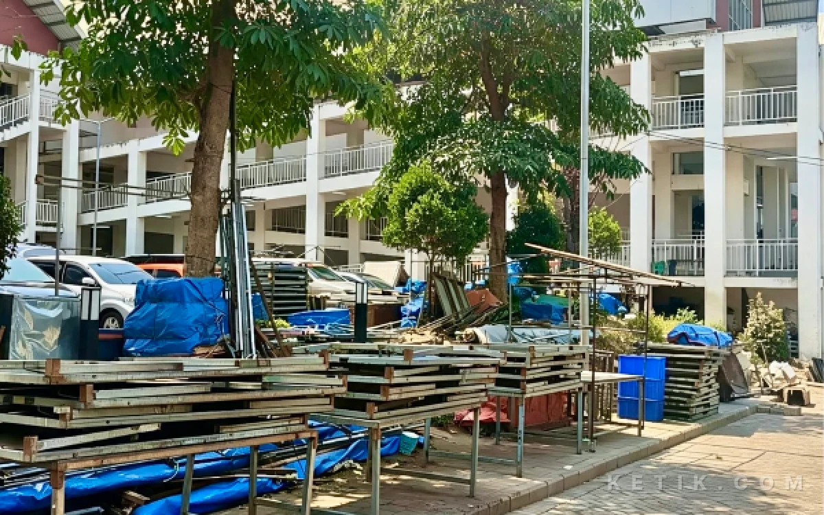 Thumbnail Berita - Di Tengah Penyidikan Kejari Batu, Pedagang Keluhkan Kondisi Pasar Among Tani yang Semrawut