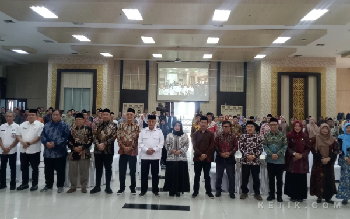 Thumbnail Berita - Sarasehan UIN Malang Hadirkan DPR RI dan Bupati Sanusi, Rektor Singgung Ketimpangan Dana Pendidikan