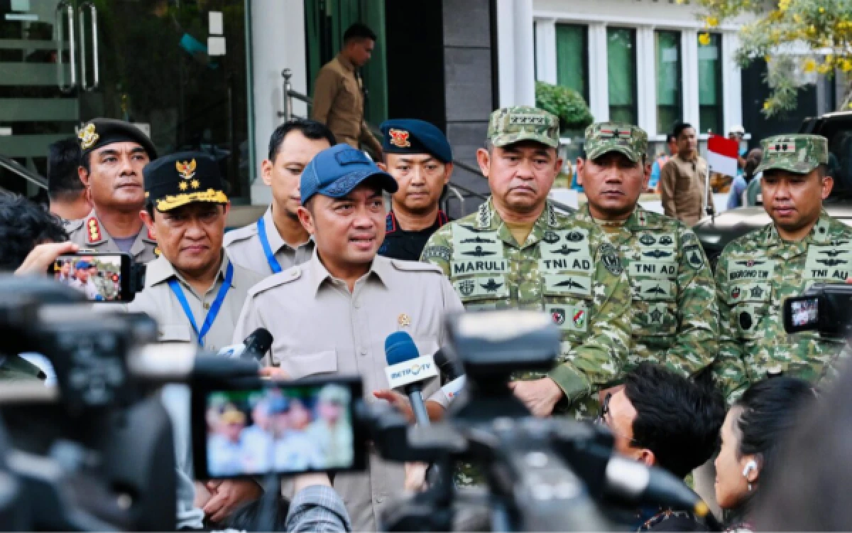 Thumbnail Berita - Mensesneg: Prabowo Minta Pemerintah Tak Bosan Edukasi Masyarakat soal Bahaya Karhutla