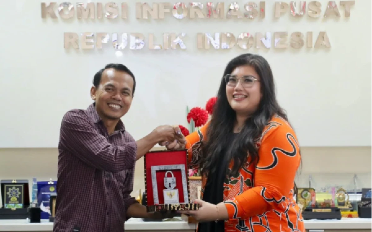 Thumbnail Berita - KI Pusat Apresiasi Inovasi BP Batam dalam Penguatan Keterbukaan Informasi Publik