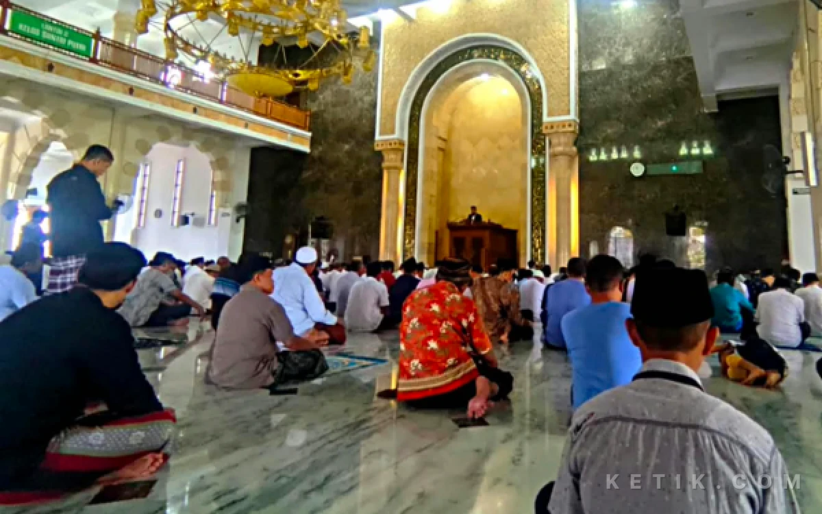 Thumbnail Berita - Gempa M 5,4 dari Laut Cilacap Terasa di Pacitan, Warga Kaget saat Salat Jumat