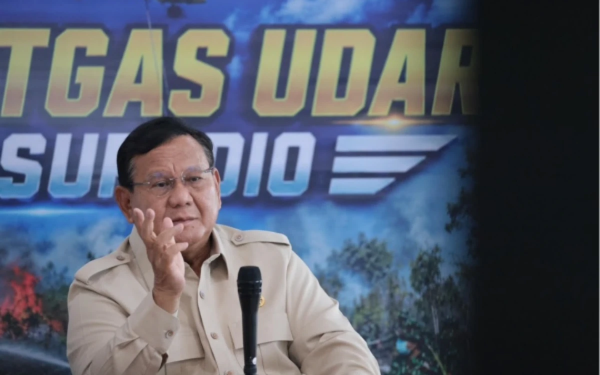 Thumbnail Berita - Prabowo Minta Polisi dan Jaksa Usut Korporasi yang Terlibat Karhutla, Izin Perusahaan Akan Dicabut