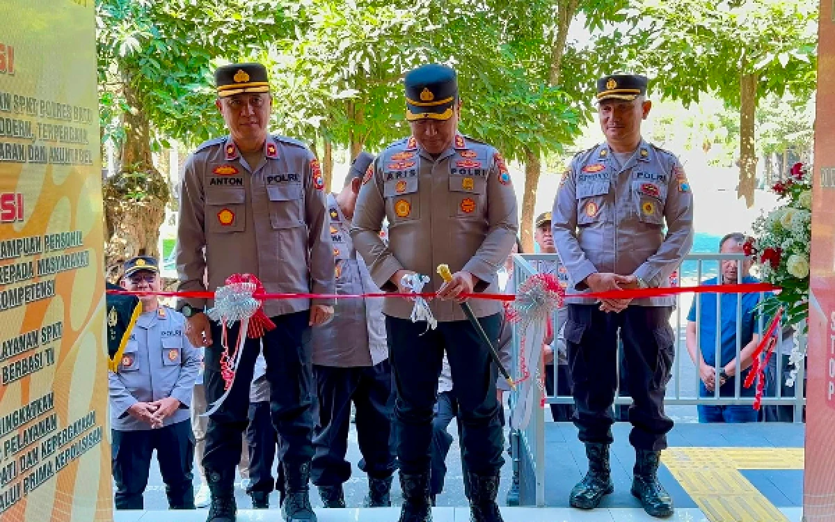 Thumbnail Berita - Polres Batu Resmikan Ruang SPKT Baru, Kapolres Janjikan Pelayanan Publik Makin Prima