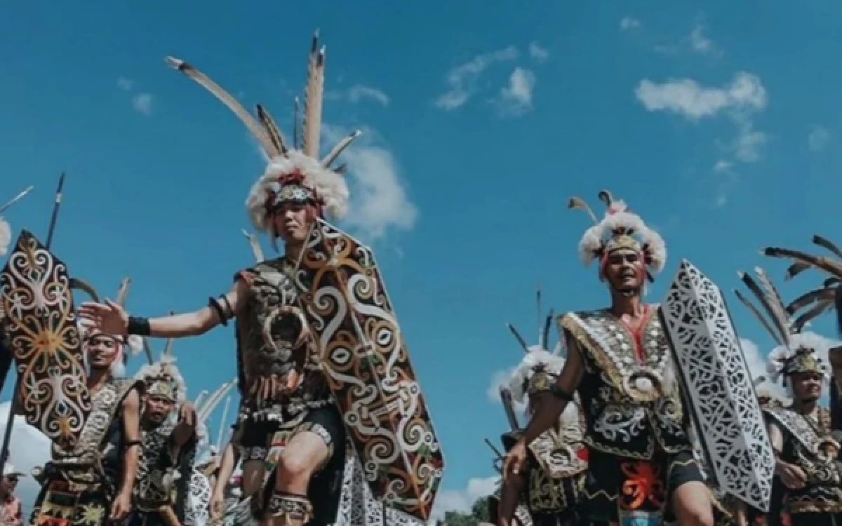 Thumbnail Berita - Perhatian Prabowo untuk Putra Dayak Pedalaman, Syarat Masuk TNI Dikaji Ulang