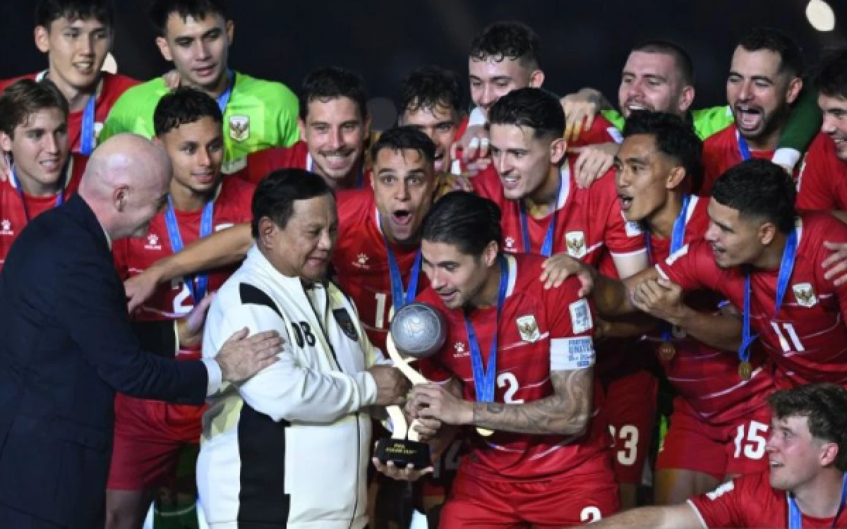 Thumbnail Berita - Juarai FIFA ASEAN Cup 2026, Timnas Indonesia Pecahkan Kutukan 35 Tahun di Era Prabowo