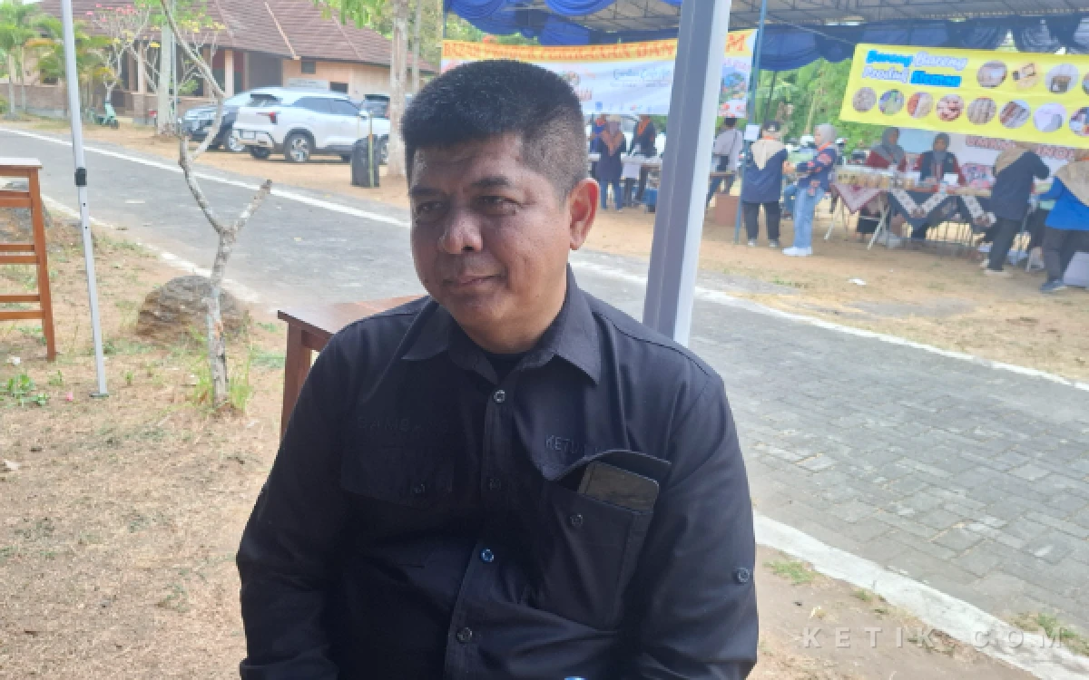 Foto Ketua Komisi C DPRD Sleman, Bambang Sigit Sulaksono, mengapresiasi dan menyampaikan dukungannya terhadap Gerakan Cinta Air 2026 di Embung Jetis Suruh, Sabtu 10 Oktober 2026. (Foto: Fajar R/Ketik.com)