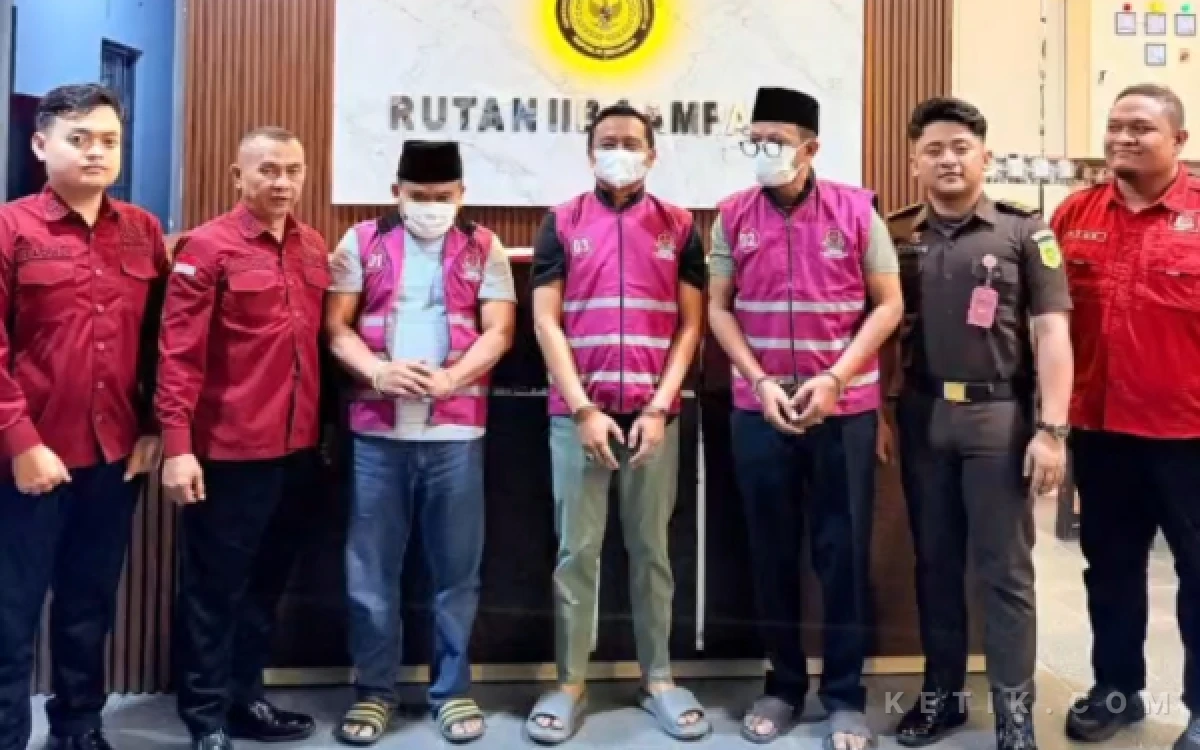 Thumbnail Berita - Kasus Korupsi Disdik Sampang, Kajari Sinyalkan Perburuan Tersangka Tak Berhenti di 3 Nama