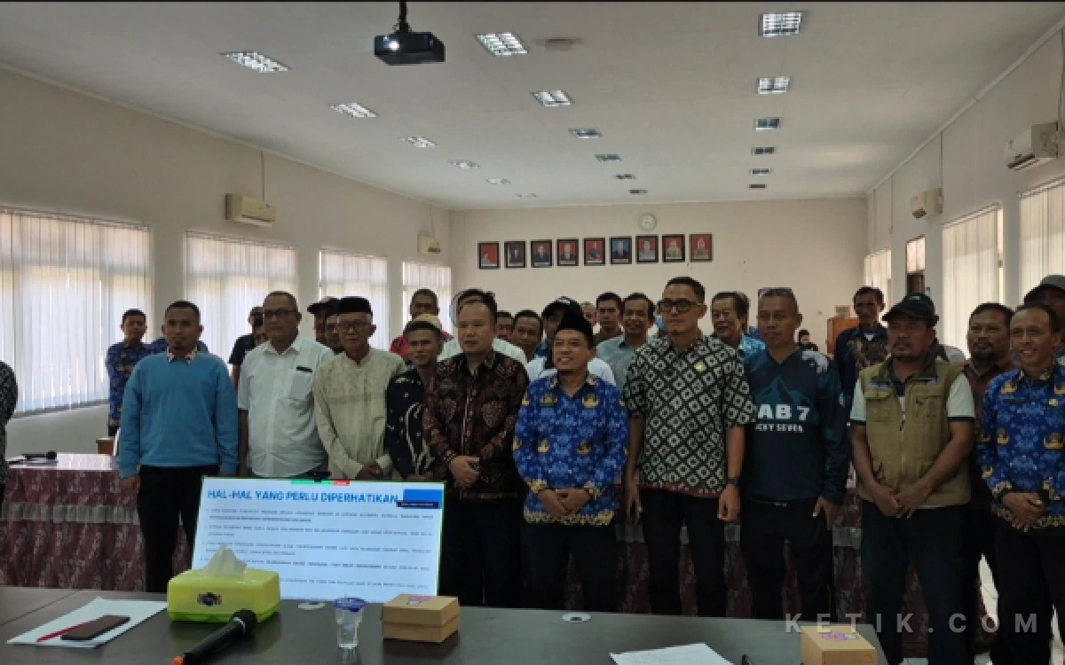 Thumbnail Berita - Pemkab Brebes Salurkan Bantuan Irigasi Perpompaan untuk Antisipasi Kekeringan Lahan Pertanian