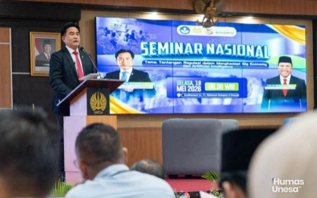 Thumbnail Berita - Menko Yusril Soroti Tantangan Regulasi di Era AI, Singgung Perlindungan Data dan Status Pekerja Digital