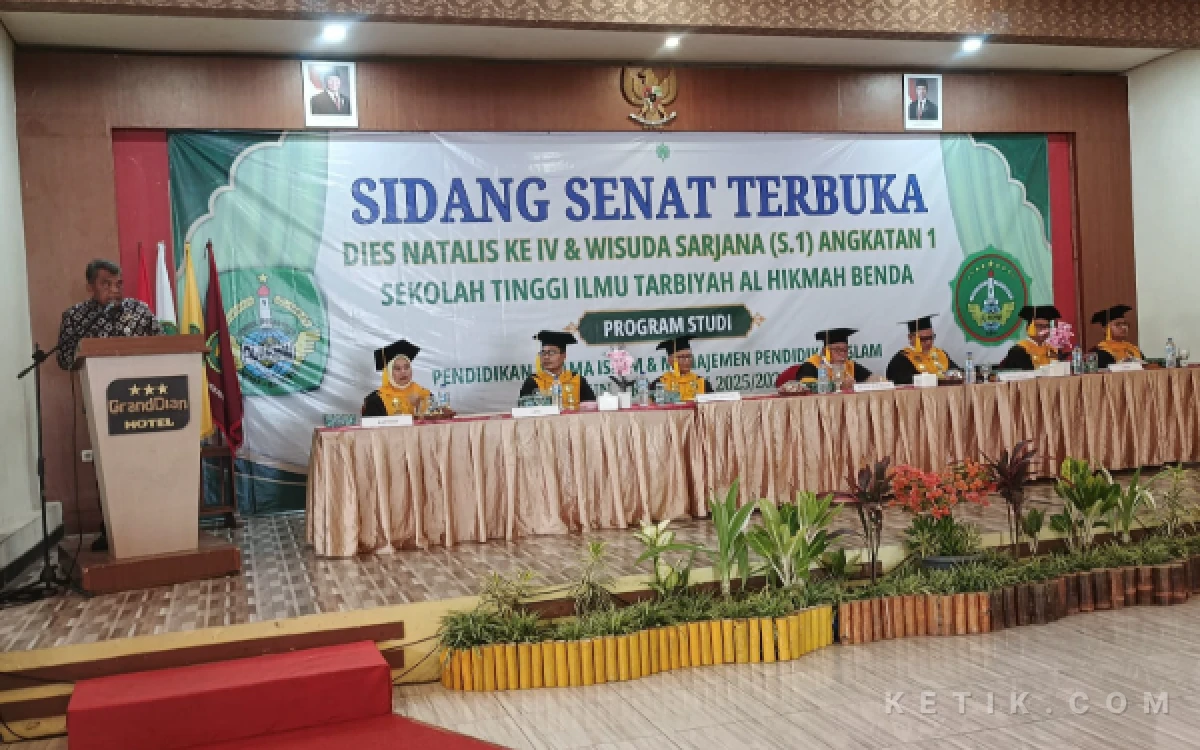 Thumbnail Berita - Perdana! 34 Sarjana STIT Al-Hikmah Benda Resmi Diwisuda, Tonggak Baru Pendidikan Islam di Brebes