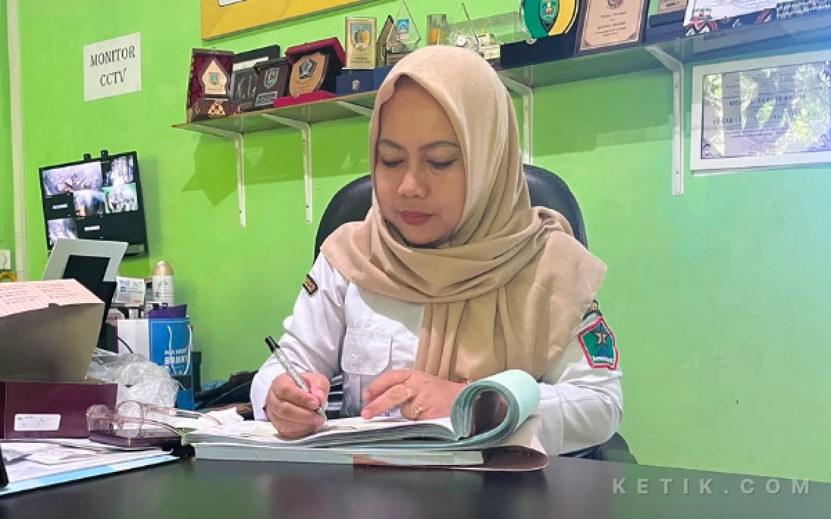 Thumbnail Berita - 90 Persen Pedagang Pakai QRIS, Pasar Oro-Oro Dowo Berstandar SNI